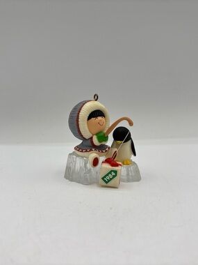 Hallmark Keepsake Ornament Dated 1984 Vintage Frosty Friends 5th In A Collection